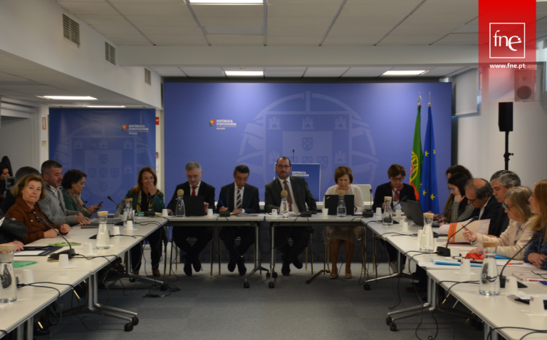 Ministério da Educação convoca reunião negocial para as 15:00 horas de dia 5, desmantelando a mesa única