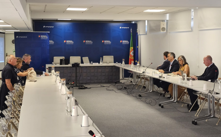 Reformas na Educação debatidas entre FNE e MECI